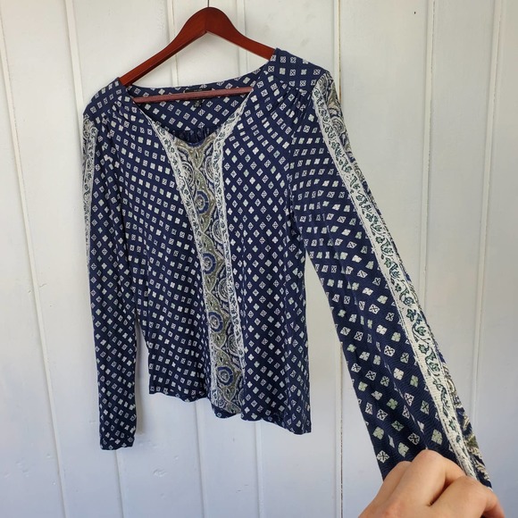 Lucky Brand Women's Medium Long Sleeve Boho Blue White Paisley Print Top - Picture 4 of 9